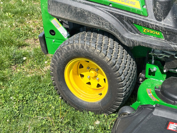 2023 John Deere Z930M Mower/Zero Turn