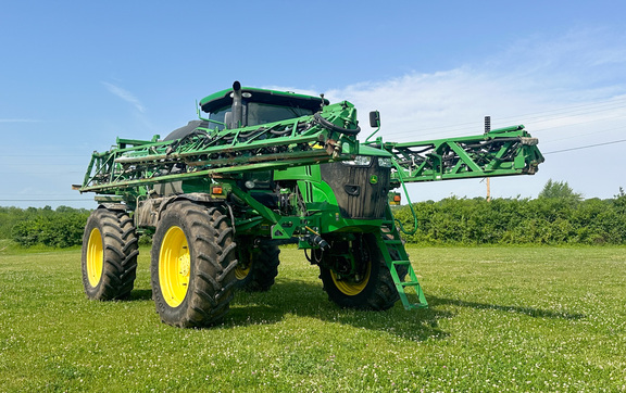 2015 John Deere R4045 Sprayer/High Clearance