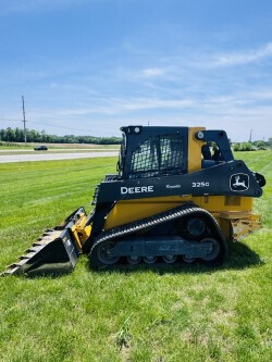 John Deere 325G Compact Track Loader