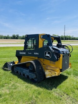 John Deere 325G Compact Track Loader