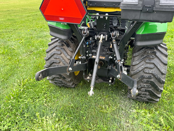 2021 John Deere 1025R Tractor Compact