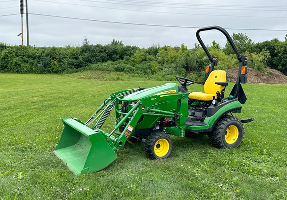 2021 John Deere 1025R Tractor Compact