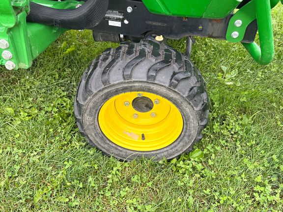 2021 John Deere 1025R Tractor Compact