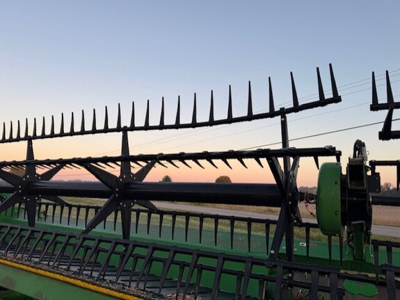2018 John Deere 640FD Header Combine