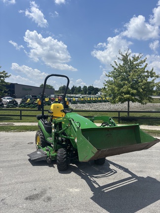 2021 John Deere 1025R Tractor Compact
