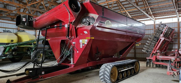 2004 J&M 1050-22S Grain Cart