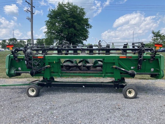 2008 John Deere 608C Header Corn Head