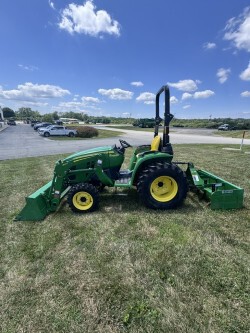 2022 John Deere 3038E Tractor Compact