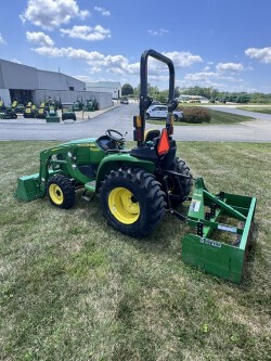 2022 John Deere 3038E Tractor Compact