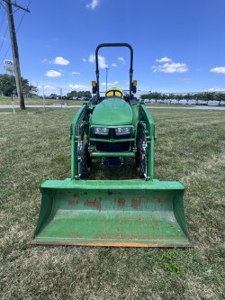 2022 John Deere 3038E Tractor Compact