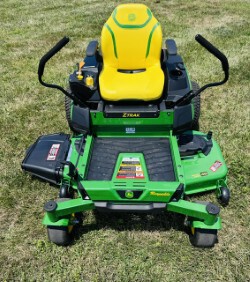 2026 John Deere Z330R Mower/Zero Turn