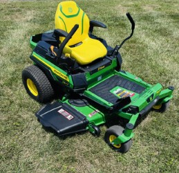 2026 John Deere Z330R Mower/Zero Turn