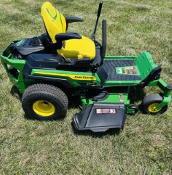 2026 John Deere Z330R Mower/Zero Turn