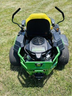 2026 John Deere Z330R Mower/Zero Turn