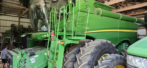 2022 John Deere S780 Combine