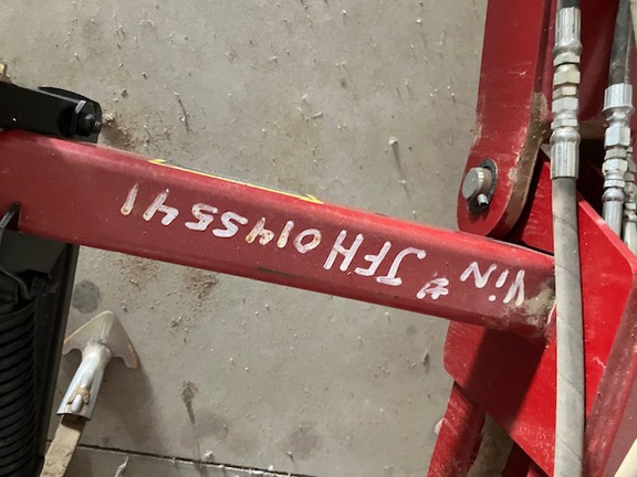 2002 Case IH TIGER MATE II Field Cultivator