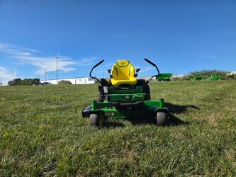 2026 John Deere Z370RS Mower/Zero Turn