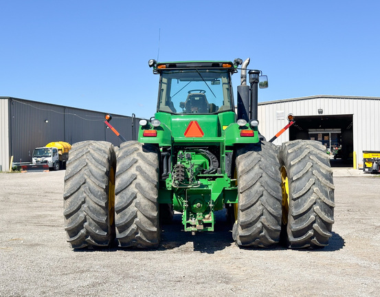 2010 John Deere 9330 Tractor 4WD