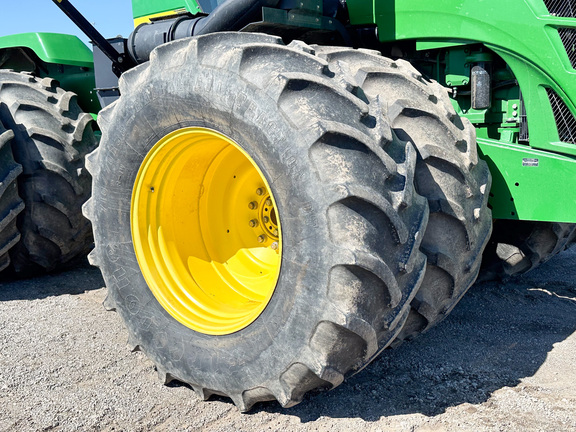 2010 John Deere 9330 Tractor 4WD