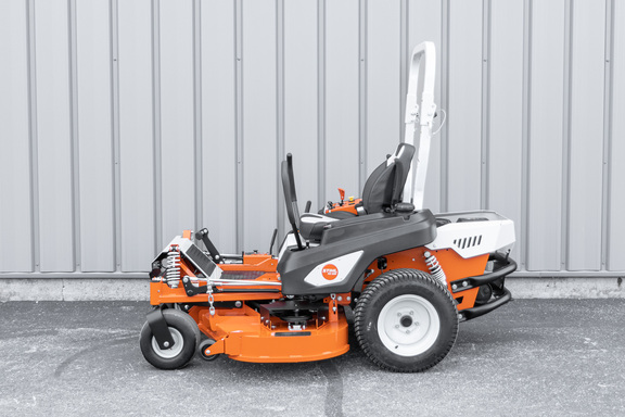 Stihl RZ 560 Mower/Zero Turn