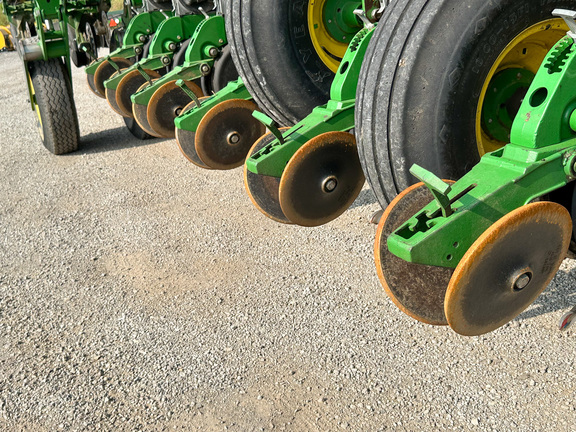 2013 John Deere 1790 Planter