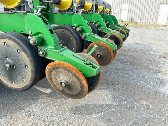 2013 John Deere 1790 Planter