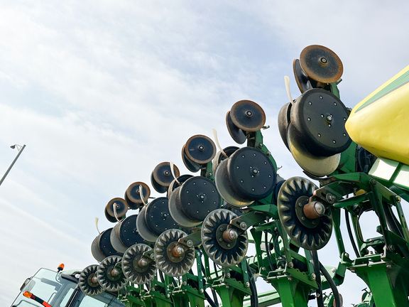 2013 John Deere 1790 Planter