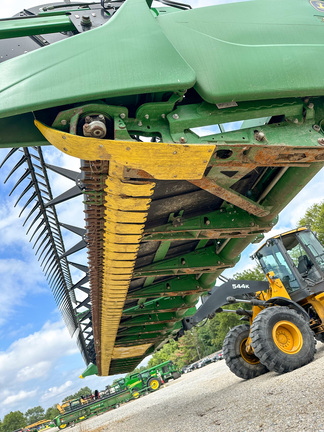 2019 John Deere 745FD Header Combine