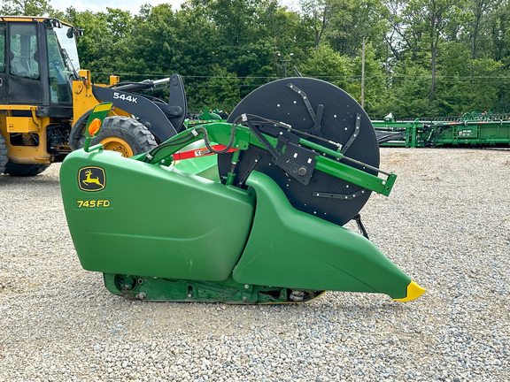 2019 John Deere 745FD Header Combine