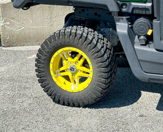 2023 John Deere 835R ATV