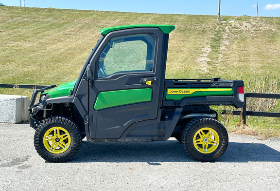 2023 John Deere 835R ATV