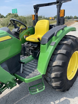 2019 John Deere 4066M Tractor Compact