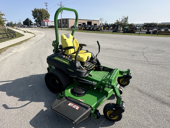 2022 John Deere Z950M Mower/Zero Turn