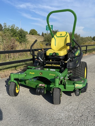 2023 John Deere Z950M Mower/Zero Turn