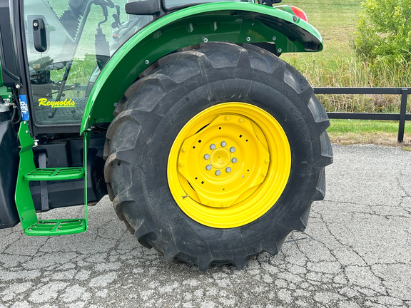 2023 John Deere 5100E Tractor