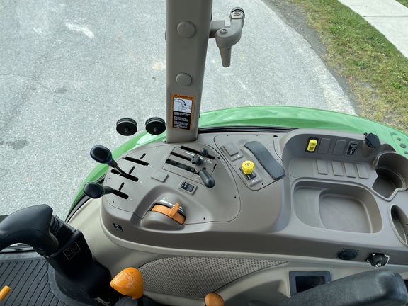 2022 John Deere 5100E Tractor