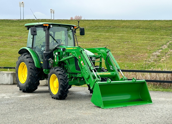 2022 John Deere 5100E Tractor