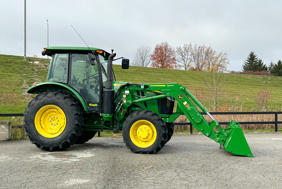 2022 John Deere 5100E Tractor