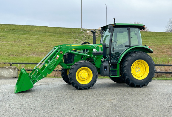 2023 John Deere 5100E Tractor