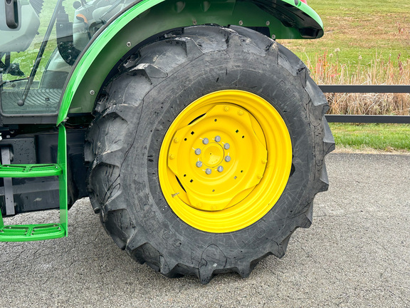 2023 John Deere 5100E Tractor