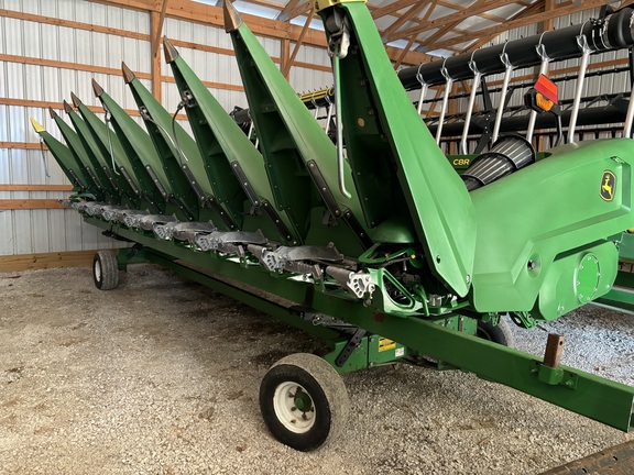 2022 John Deere C8R Header Corn Head