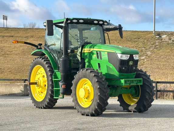 2022 John Deere 6R 155 Tractor