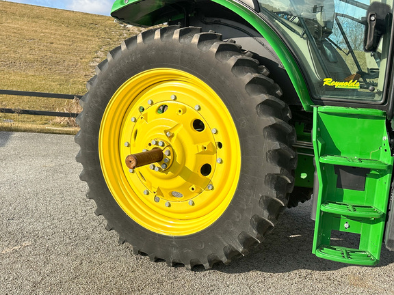 2022 John Deere 6R 155 Tractor