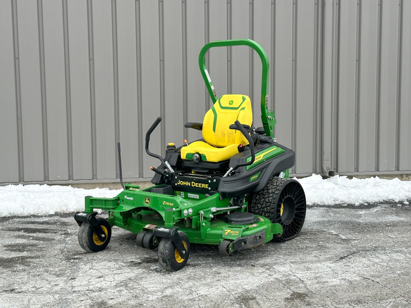 2023 John Deere Z930M Mower/Zero Turn