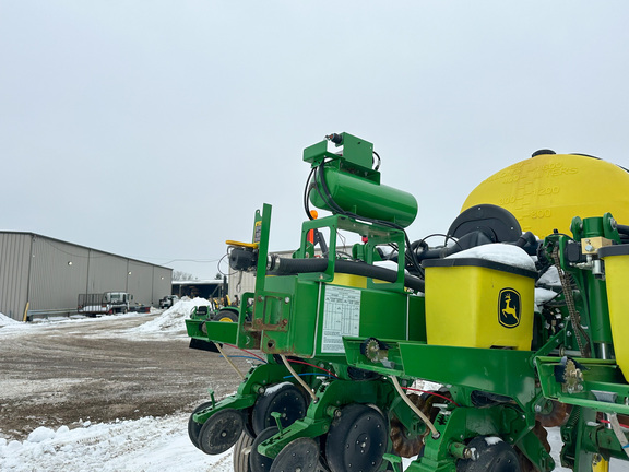 2014 John Deere 1770NT Planter