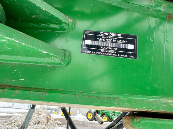 2014 John Deere 1770NT Planter