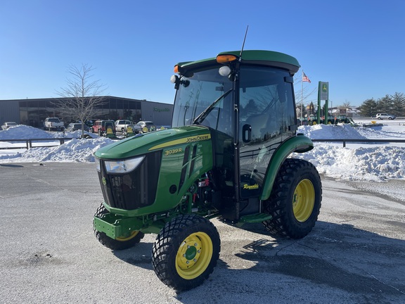 2024 John Deere 3039R Tractor Compact