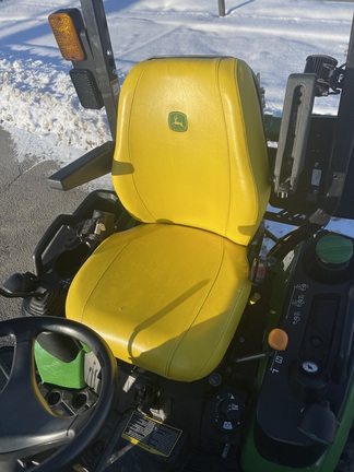 2020 John Deere 1025R Tractor Compact