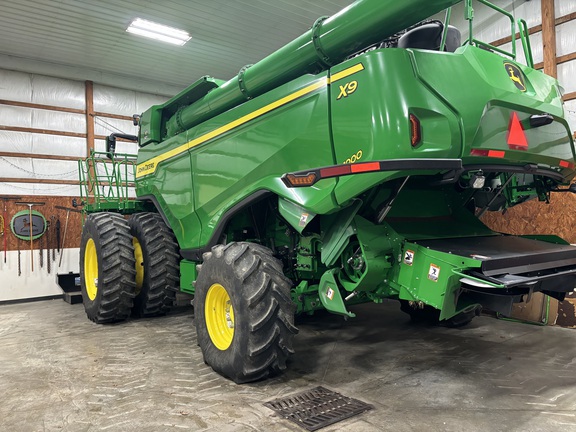 2022 John Deere X9 1000 Combine