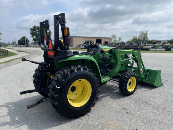 2020 John Deere 3032E Tractor Compact